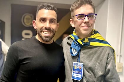 Además del cariño de la gente, Valentín Torres Erwerle pudo conocer a figuras como Carlos Tévez