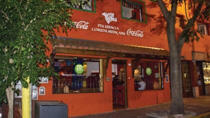 Además del menú tradicional, en 5ta Esencia hay cervezas mexicanas, horchatas y margaritas