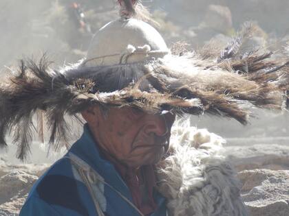 Además del toreo, cada 15 de agosto la fiesta se extiende con bailes típicos, ropa tradicional y comida autóctona