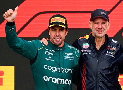 Admiración mutua: Fernando Alonso y Adrian Newey trabajarán juntos desde el próximo año, pero no se espera que los éxitos aparezcan en seguida.