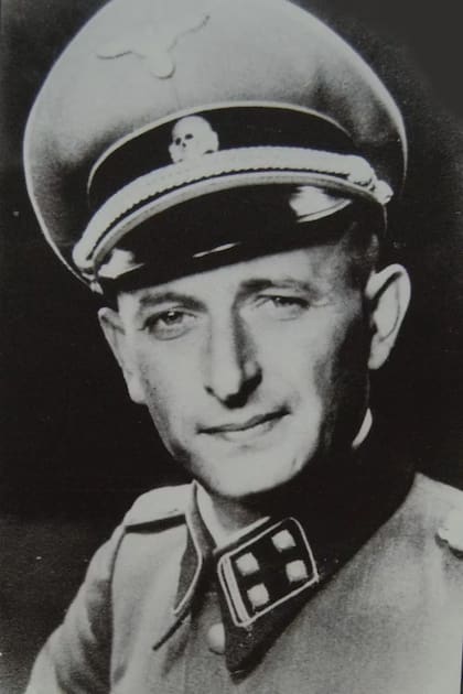 Adolf Eichmann ingresó al país en 1950 con un pasaporte del Comité Internacional de la Cruz Roja.