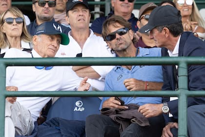Adolfo Cambiaso alentó desde la tribuna central a su hijo y a sus nietos