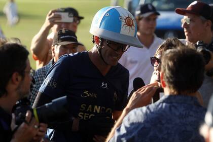 Adolfo Cambiaso crió polísticamente a su hijo, pero no termina de sorprenderse por lo que consigue Poroto.
