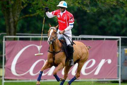 Adolfo Cambiaso ya levantó diez veces la Copa de la Reina; la próxima final puede ser su primera conquista del trofeo con su hijo.