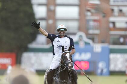 Adolfito rumbo a los palenques, iniciando un nuevo festejo