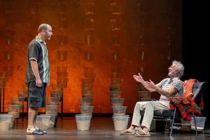 Adolfo Fernández: "Me gustaría seguir produciendo teatro, y seguir trabajando en mi oficio hasta morir. No contemplo la idea de jubilarme"