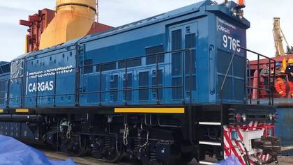 Adorni anunció la privatización de los trenes Belgrano cargas