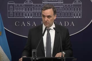 Adorni le respondió a Prat Gay y habló sobre el amparo que presentó Silvia Mercado