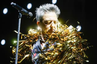 Babasónicos en Ferro: del juego de seducción de Adrián Dárgelos a una noche de clásicos y nuevas canciones