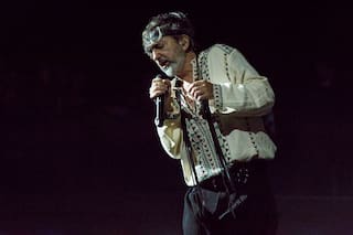 Babasónicos, en el Movistar Arena: el ritual irreverente volvió “por más fuego y compañía”