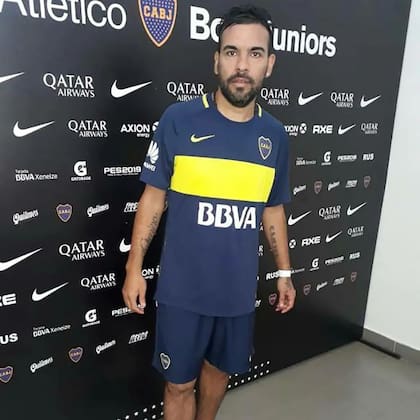 Adrián Guillermo, en una imagen reciente, siempre con la camiseta de Boca puesta