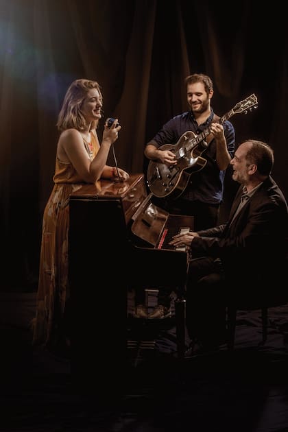 Adrián Iaies nunca tuvo dudas de que tanto Laura (cantante) como Martín (guitarrista) iban a ser músicos