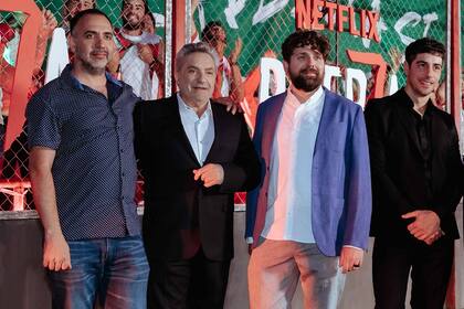 Israel Adrián Caetano, Antonio Grimau, Martín Zimmerman y Esteban Lamothe en la presentación de la serie