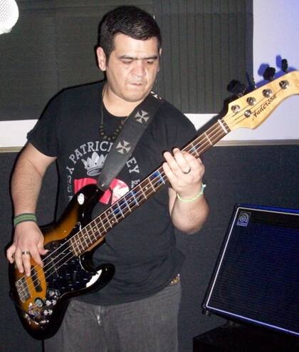 Adrián Rodríguez (30), murió electrocutado por un micrófono