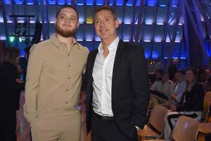 Adrián Suar junto a su hijo Tomás Kirzner