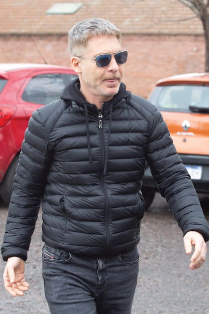 Adrián Suar, llegando al Cementerio de Boulogne. “Negro, amigo mío, compartimos más de treinta años de amistad; te voy a llevar siempre en mi corazón”, escribió en sus redes el actor y productor