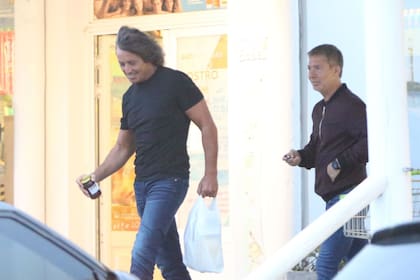 Adrián Suar y Gustavo Bermúdez, de compras en José Ignacio