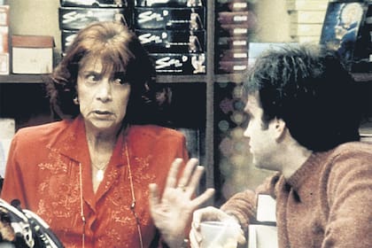 Adriana Aizemberg y Daniel Hendler en El abrazo