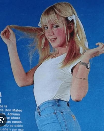 Adriana Brodsky en modo "colegiala"