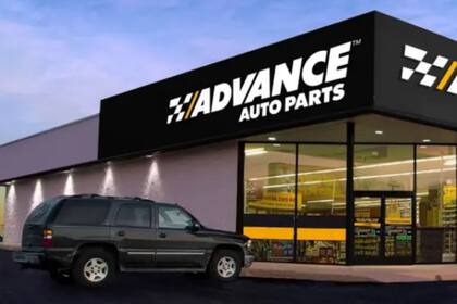 Advance Auto Parts implementa una reestructuración que incluye la consolidación de centros de distribución y el cierre de tiendas con bajo rendimiento o costos operativos elevados (jobs.advanceautoparts)