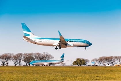 Aerolíneas Argentinas es la tercera entre las empresas del Estado que más dinero pierden. El Gobierno intentará colar su posible privatización esta semana en la Ley Bases.