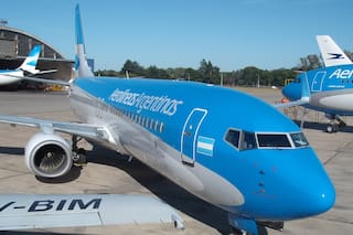 Tregua y acuerdo salarial en Aerolíneas: bono en diciembre y 14,3% hasta marzo