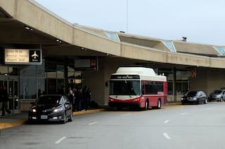 Aeropuerto Internacional de Kansas City reabre tras evacuación por amenaza