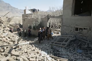 Afganistán alega que nuevo ataque paquistaní mata a 2 niños; combates llegan a su 3ra semana