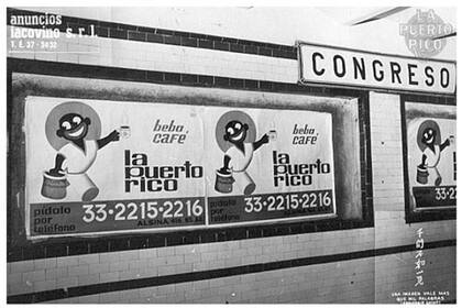 Afiches de varias décadas