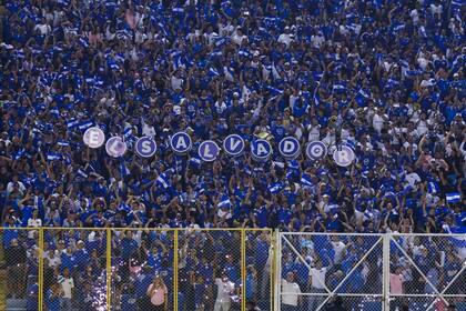 Afición de la Selección de El Salvador en el Estadio Cuscatlán (Facebook/La Selecta SLV)