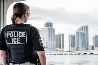 Son ecuatorianos y revelan por qué prefieren enfrentarse al ICE antes de volver a su país