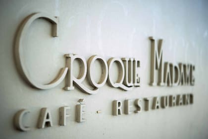 Afrancesado y moderno, el Croque Madame de Puerto Madero es un gran elegido para comer rico y en un espacio agradable