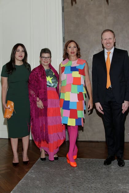 Ágatha compartió con Carminne Dodero, Juan Fernando Cavalieri y Mariana Folkenand divertidas anécdotas de su vida y su carrera.