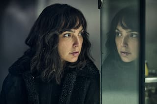 Agente Stone: Netflix aplica su fórmula a repetición en otra desabrida historia de intriga y espionaje