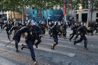 Incidentes en París tras el triunfo del PSG en la final de la Champions League: un muerto y más de 200 heridos