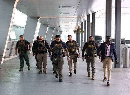 Agentes del ICE estuvieron presentes en aeropuertos de todo el país