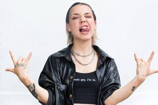 La cantante e influencer que homenajeó el canto de las ballenas