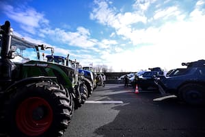 Los agricultores europeos intensifican las protestas y bloqueos y Francia se planta ante al acuerdo UE-Mercosur