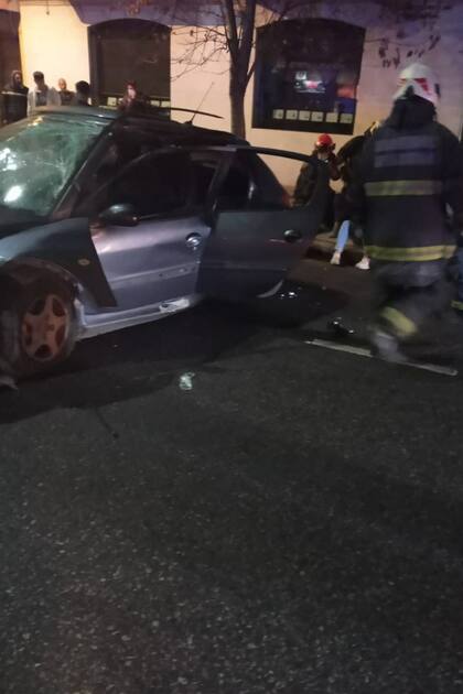 Agronomía: Un auto chocó contra el Metrobus de San Martín: al menos seis heridos
