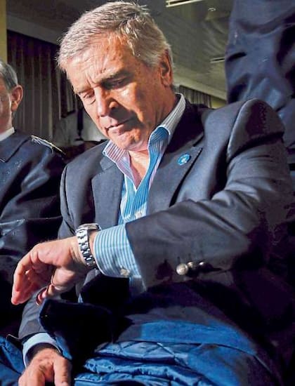 Aguad analiza cambios en la estructura militar