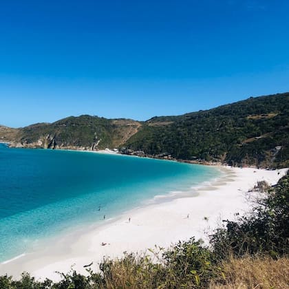 Aguas turquesas y arena blanca en el llamado “Caribe brasileño” (Foto: Instagram @pontaldoatalaia)