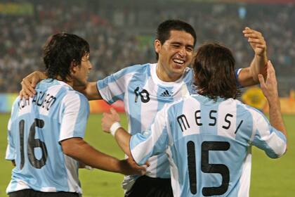 Agüero, Riquelme y Messi