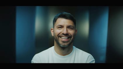 Agüero sonriendo, una constante durante la serie