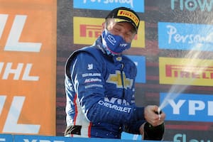 Agustín Canapino, el perfeccionista que festejó en el Súper TC2000 tras las polémicas