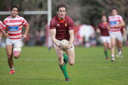 Agustín "Canario" Gosio, un referente de Newman, es otro de los mayores que no se dejaron vencer por la pandemia y prolongan sus carreras.