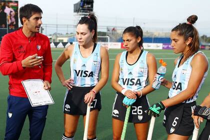 Agustín Corradini, el DT de las Leonas: &quot;La eliminación me hubiera puesto muy triste&quot;