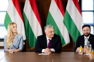 Agustín Laje se reunió con Viktor Orbán y parte de su gabinete en Budapest