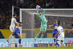 En Boca cerrada no entran goles: cómo ganó firmeza en el fondo sin los centrales titulares