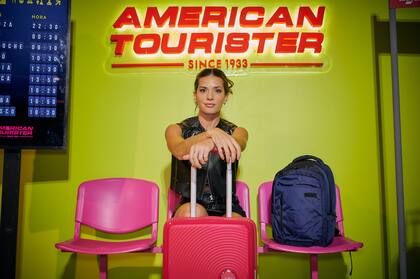 Agustina Albertario, jugadora de Las Leonas, en el evento de American Tourister.