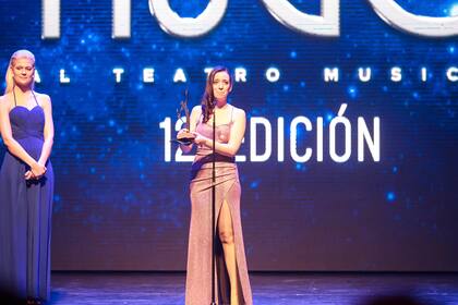 Agustina D'Angelo ganó por su composición de Tita Merello en Eternidades, té póstumo en hall de cine